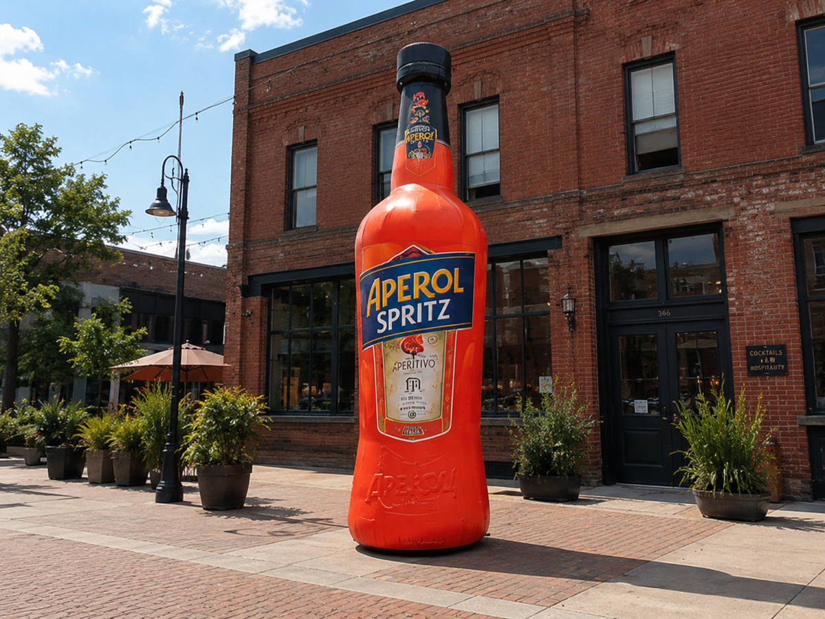 Custom Inflatable Beverage Bottle Replica