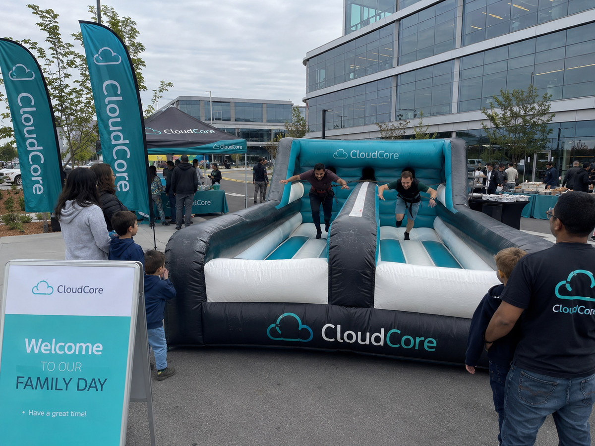 Dual-Lane Inflatable Race Challenge