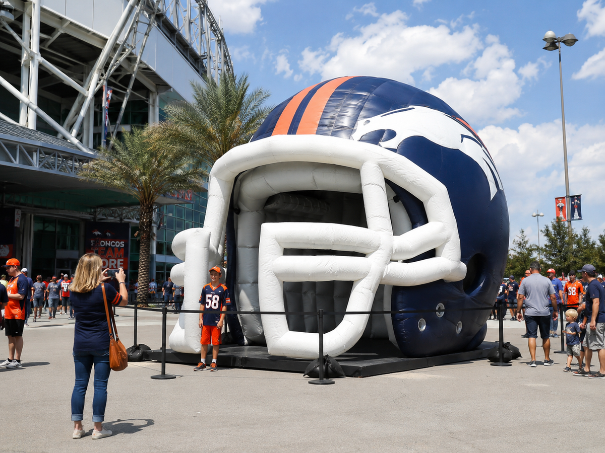 Giant Inflatable Football Helmet Tunnel