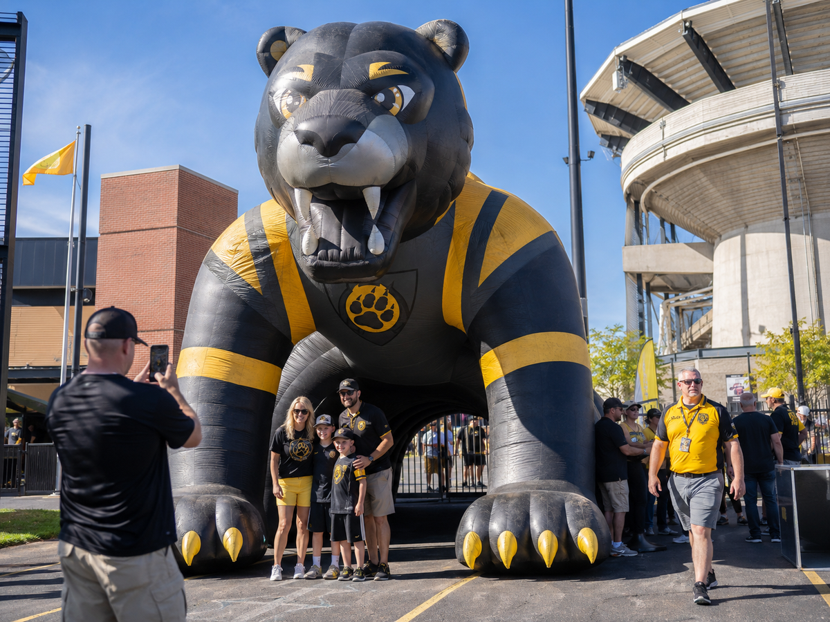 Giant Panther Inflatable Team Entrance